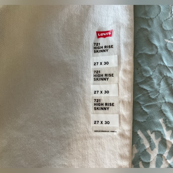 Levi Strauss size 27” by 30” NWT jeans - Picture 4 of 14